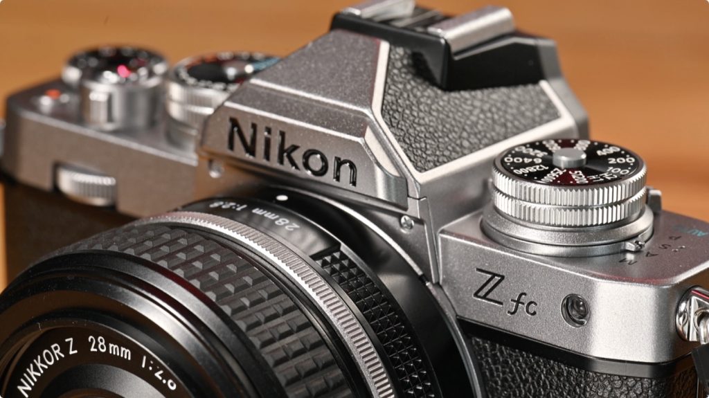 Nikon Z fc 尼康 相機 評測 開箱 介紹 銀色 黑色 鏡頭 28 16-50 比較 差異